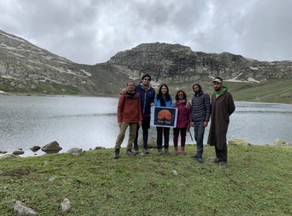 8B89E420-73C6-4585-AB69-0D60BD9AB5F5